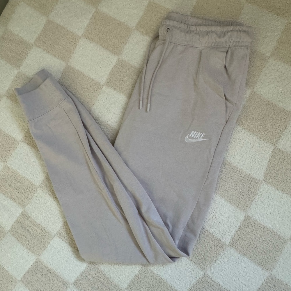 Lilac NIKE joggers